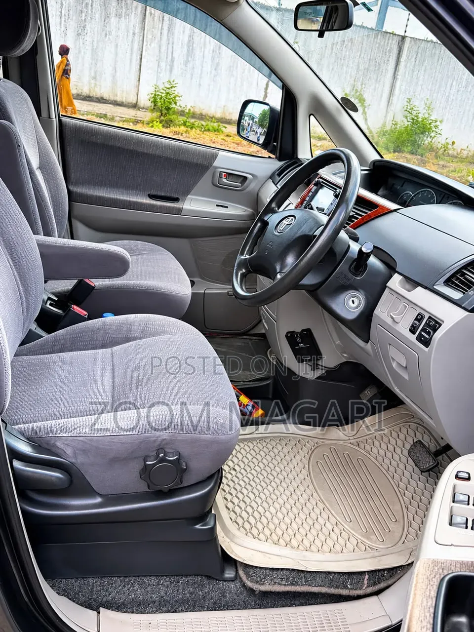 Toyota Noah 2005 Black