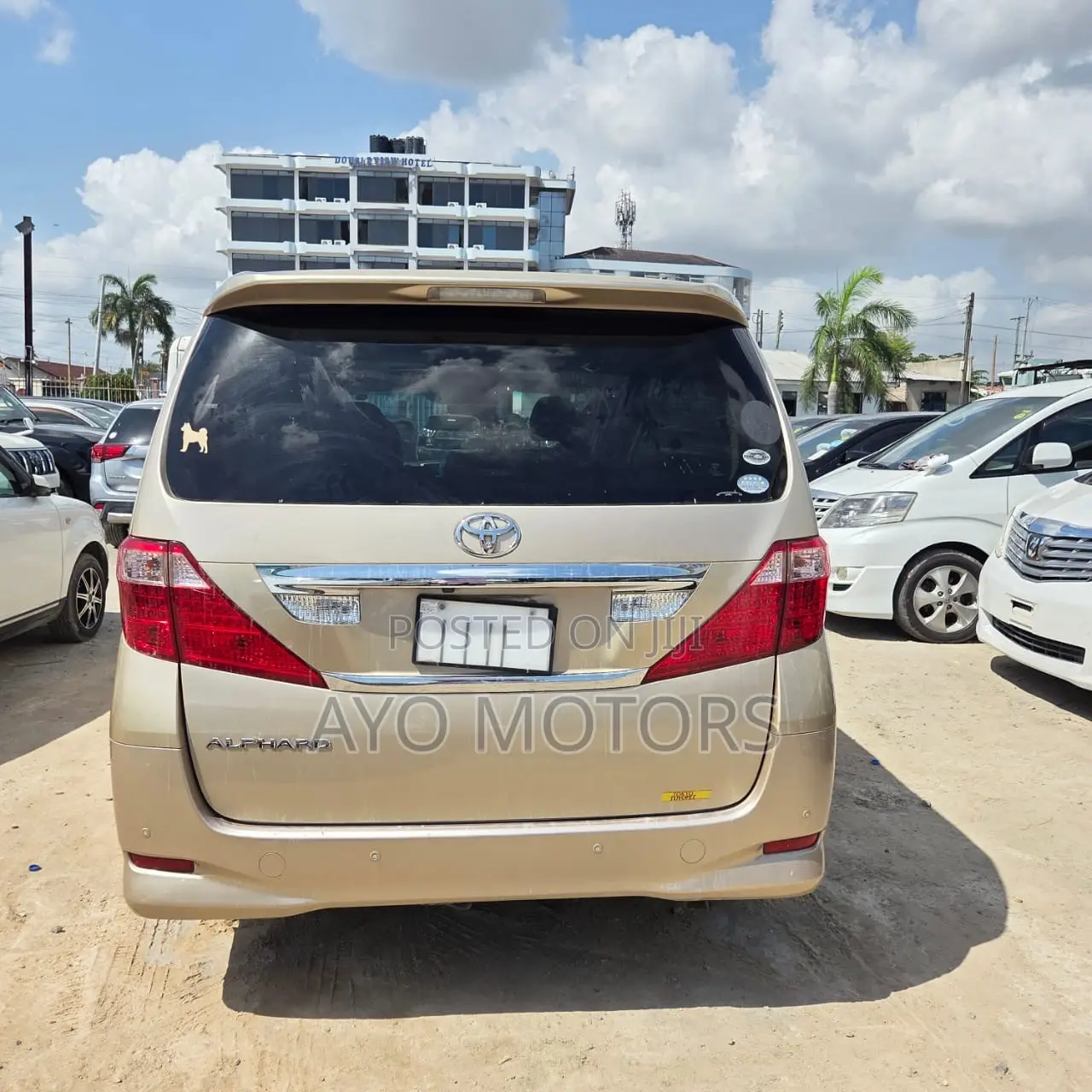 Toyota Alphard 2.4 Petrol AWD 2010 Gold