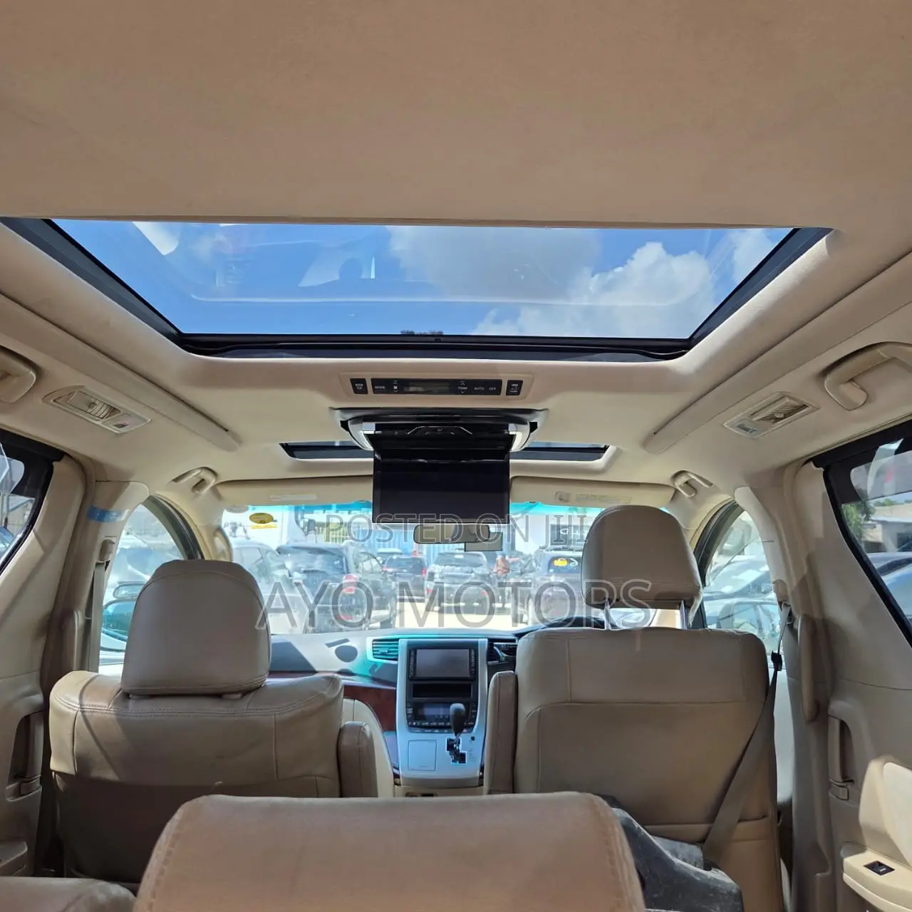 Toyota Alphard 2.4 Petrol AWD 2010 Gold