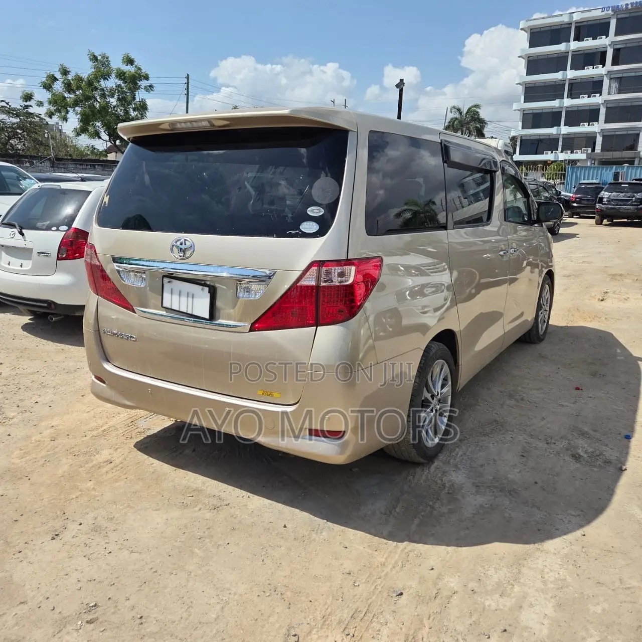 Toyota Alphard 2.4 Petrol AWD 2010 Gold