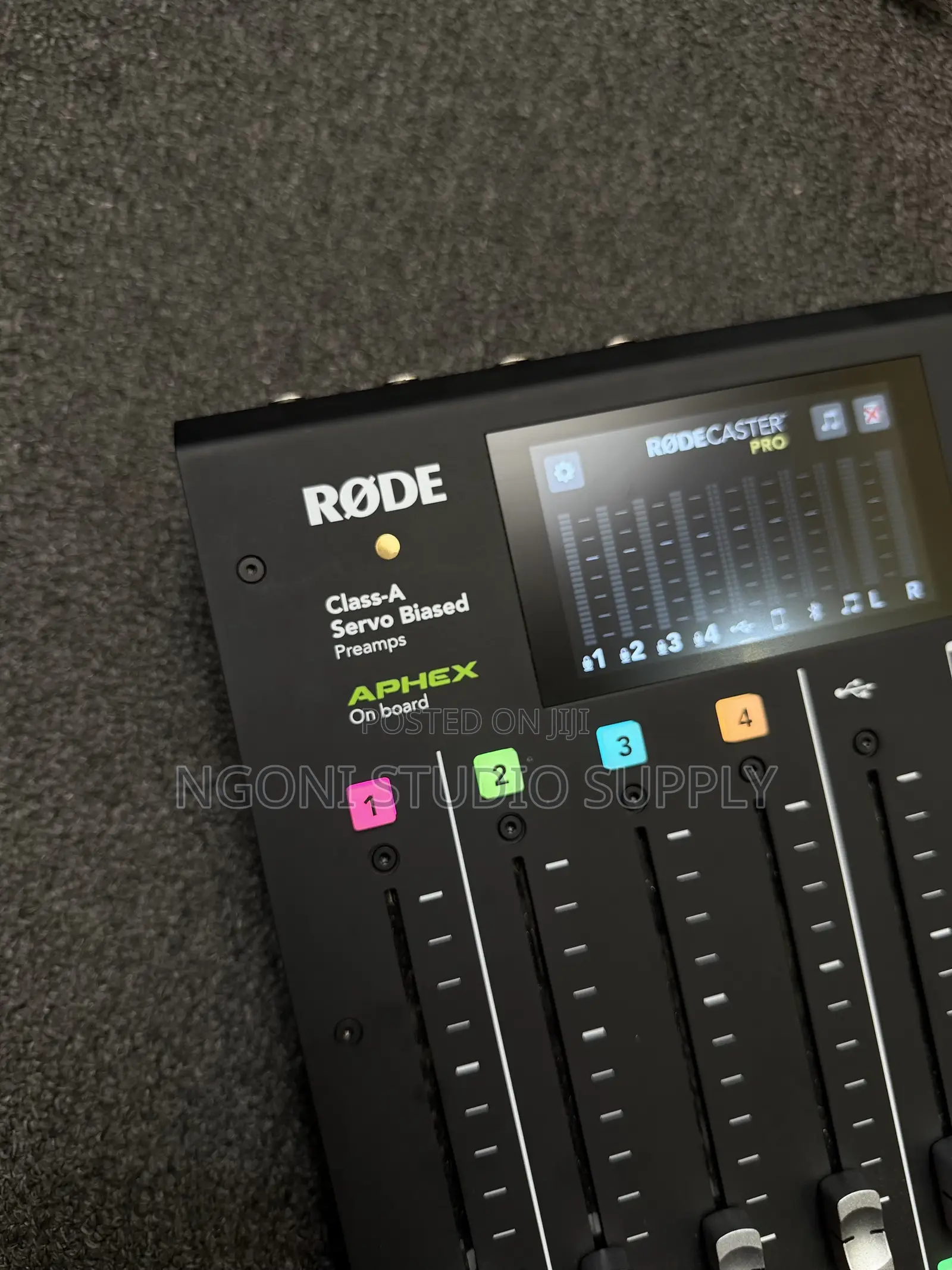 RØDE RØDECaster Pro — Professional Podcast Production Studio