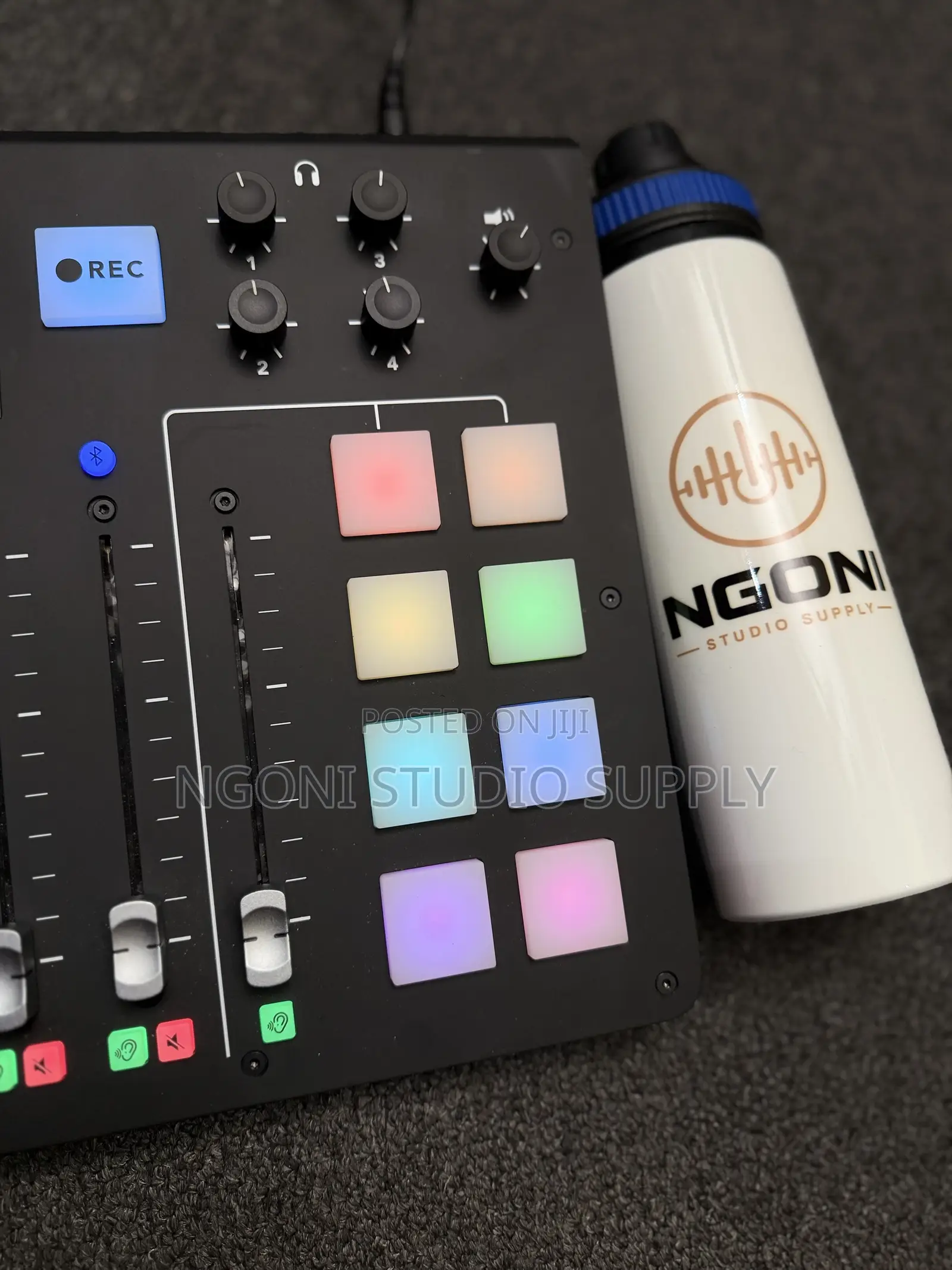 RØDE RØDECaster Pro — Professional Podcast Production Studio