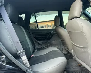 Toyota RAV4 2001 Black