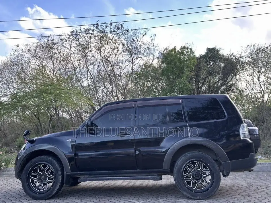 Mitsubishi Pajero 3.2 Di-D 2008 Black