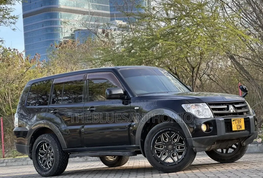 Mitsubishi Pajero 3.2 Di-D 2008 Black