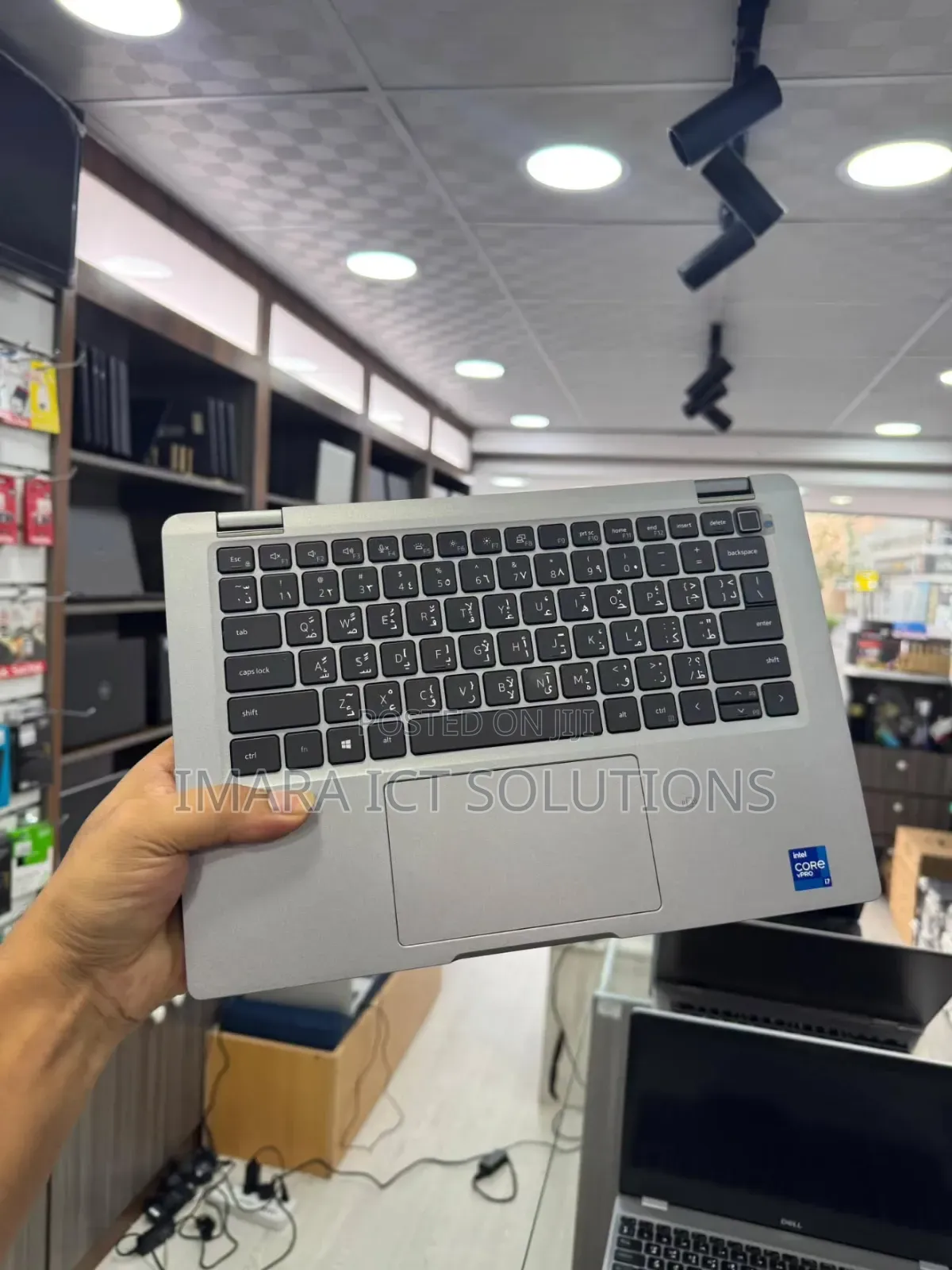 Laptop Dell Latitude 5320 2-in-1 16GB Intel Core i7 SSD 256GB