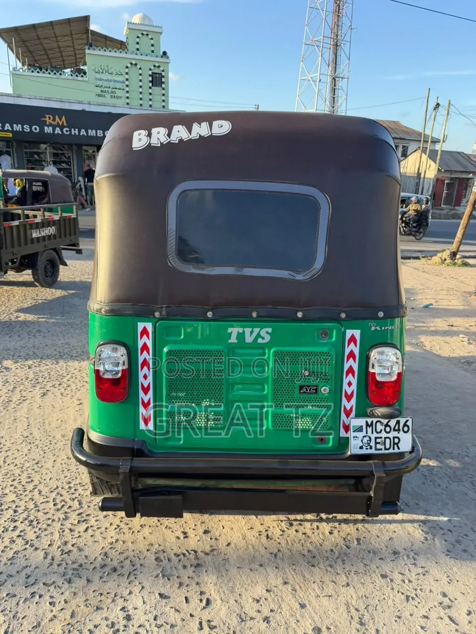 Bajaj Avenger 200 2024 Green