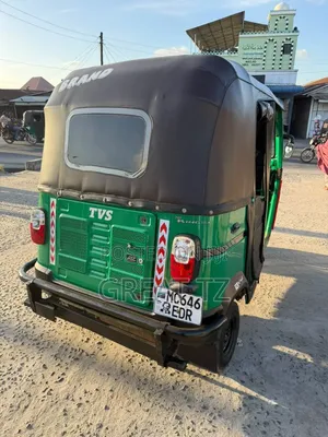 Bajaj Avenger 200 2024 Green