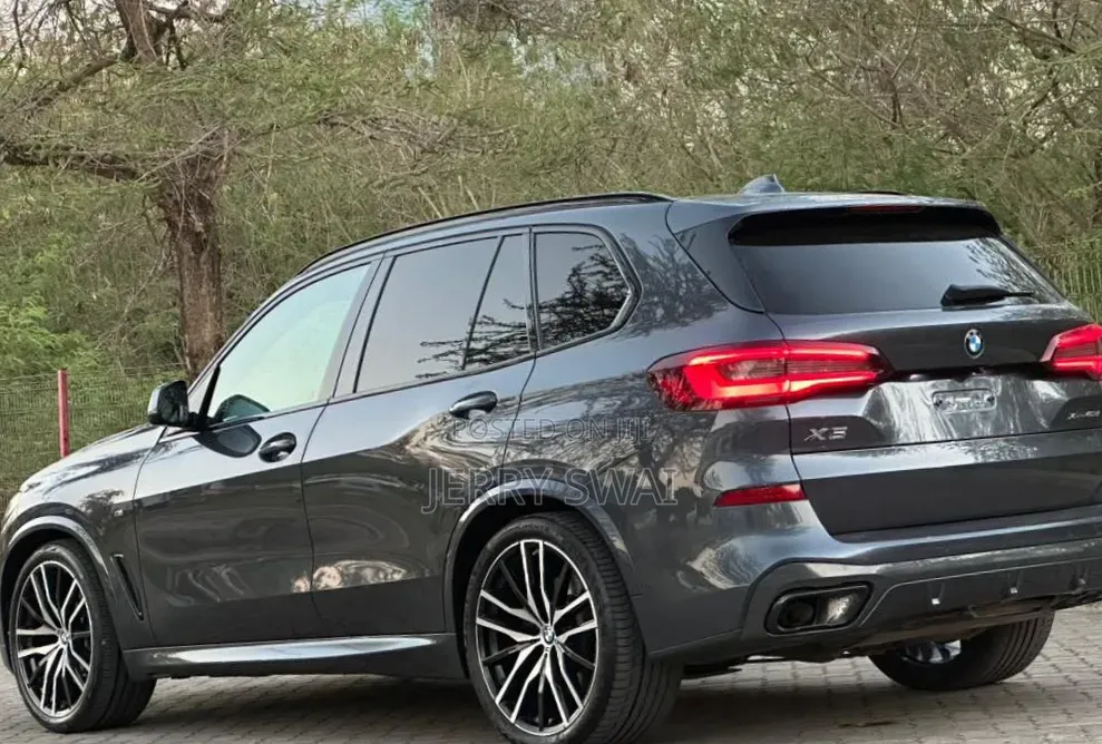 BMW X5 2022 Black