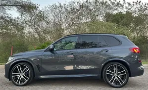 BMW X5 2022 Black