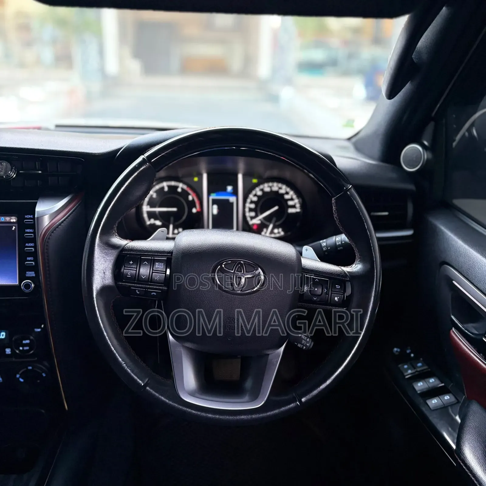 Toyota Fortuner 2024 Pearl