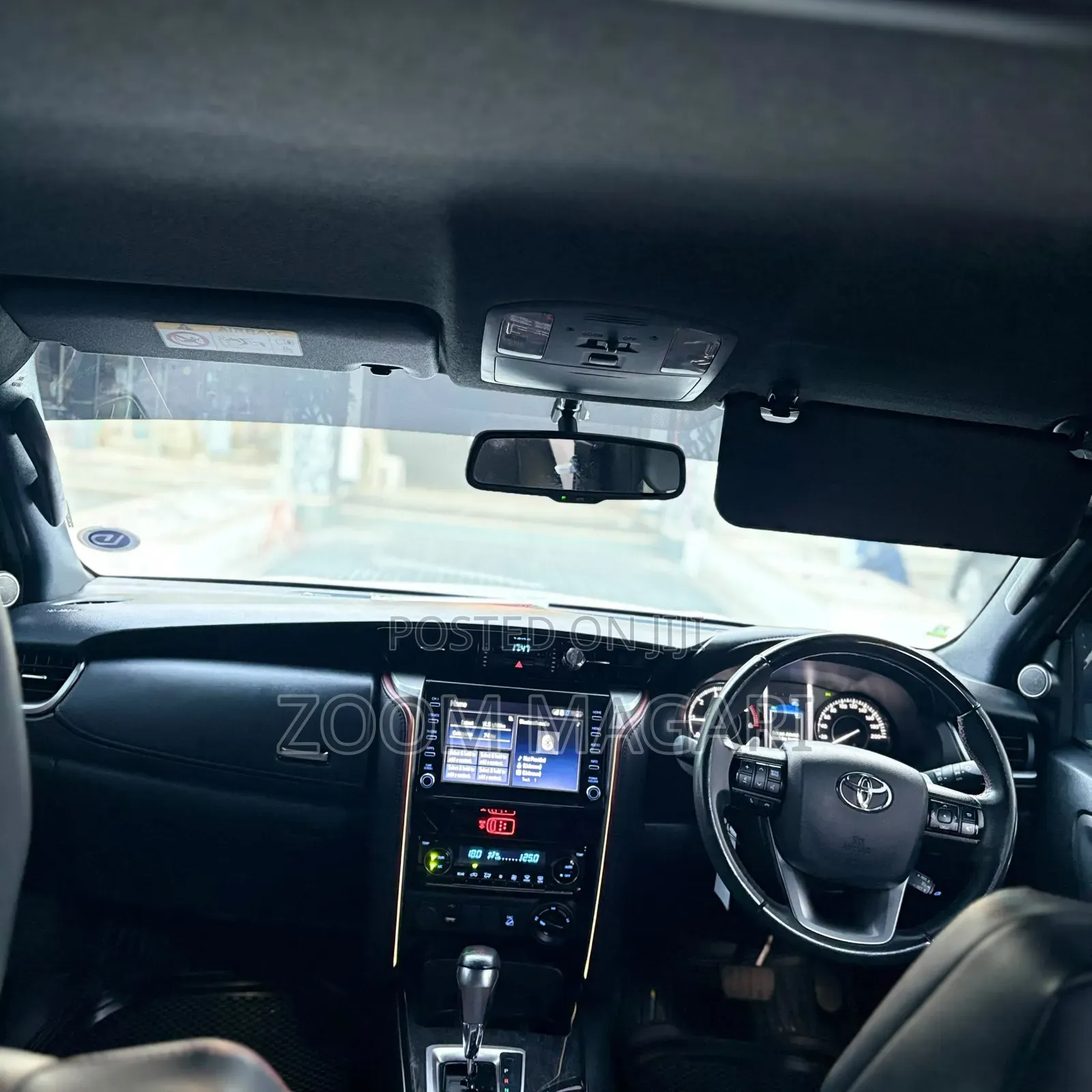 Toyota Fortuner 2024 Pearl
