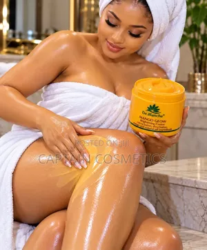 De.Blanche Mango Glow Brightening Cream – Cream Ya Mwili Yenye Mango