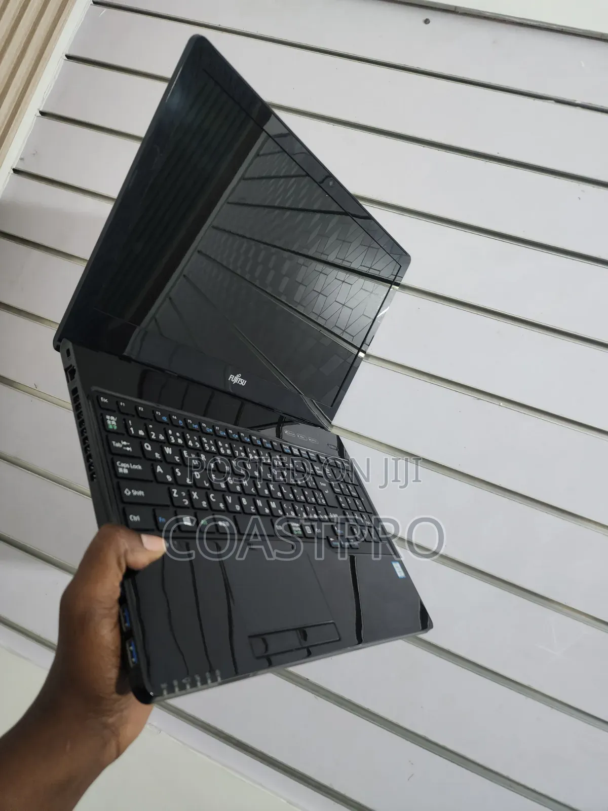 Laptop Fujitsu Amilo Pi3660 8GB Intel Core i5 HDD 500GB