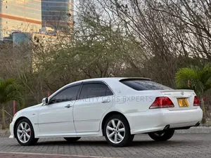 Toyota Crown 2006