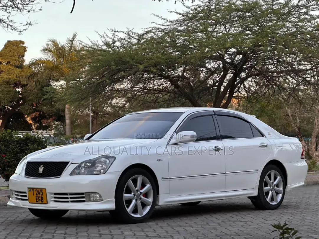 Toyota Crown 2006