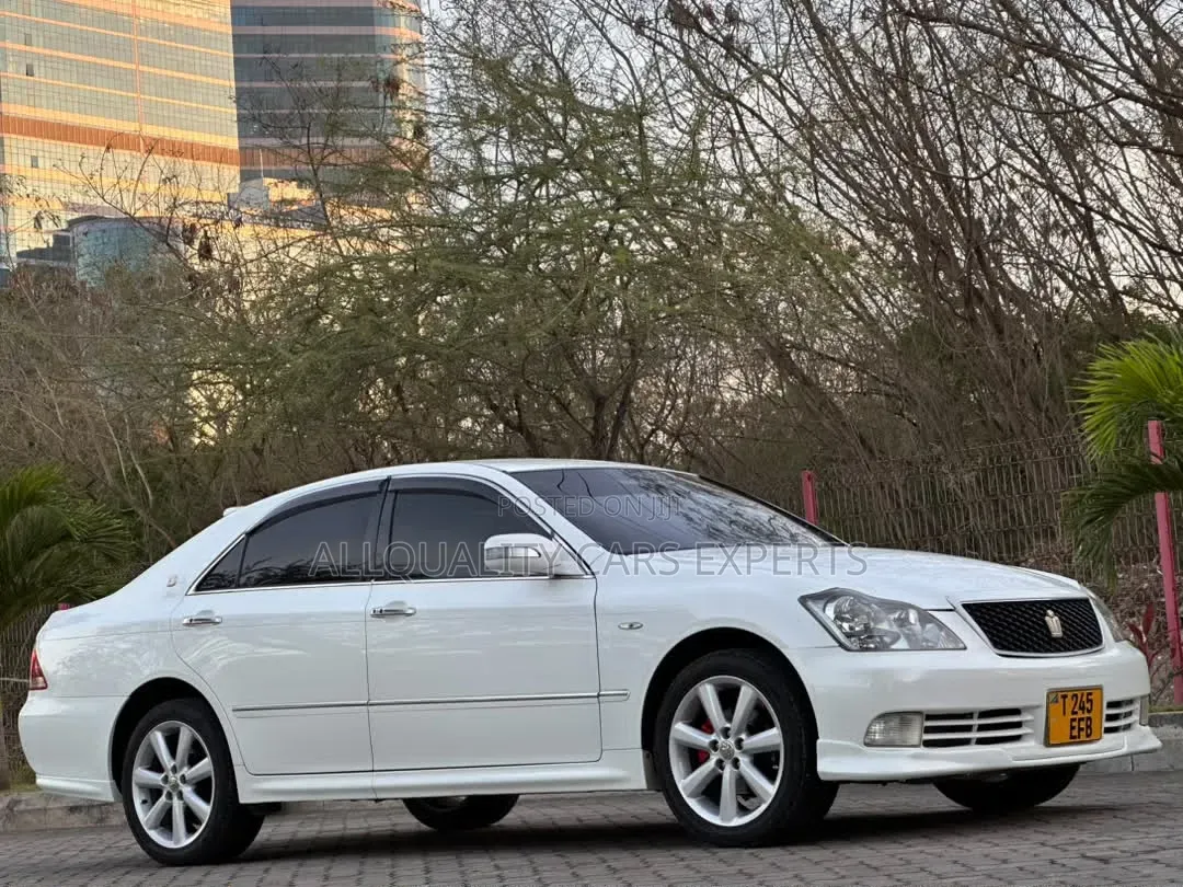 Toyota Crown 2006