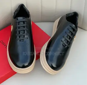 Lacoste Men's Leather Lace-Up Sneakers