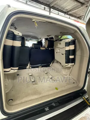 Toyota Land Cruiser Prado 2005 White