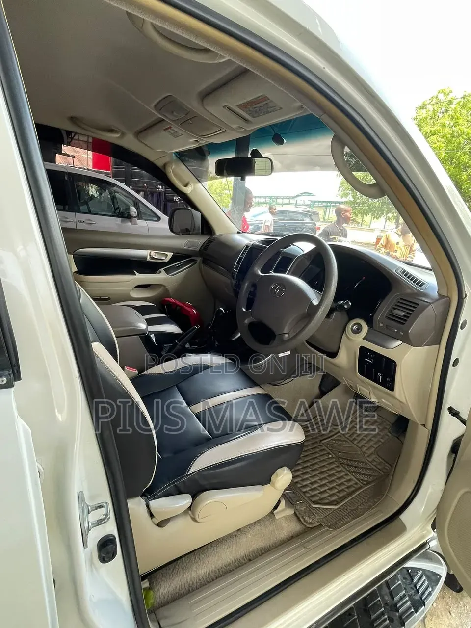 Toyota Land Cruiser Prado 2005 White