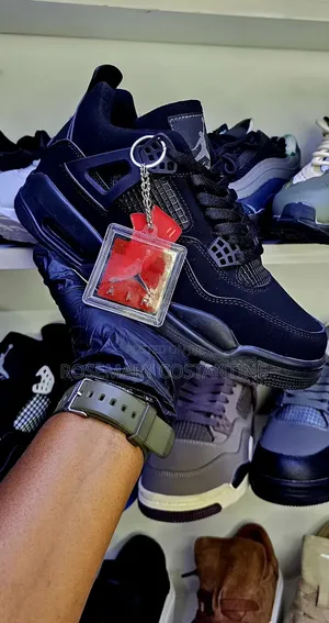 Air Jordan 4