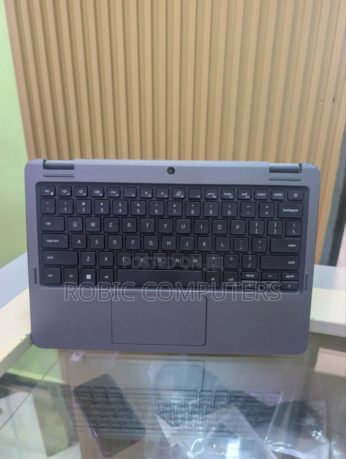Laptop Dell Latitude 3120 4GB Intel SSD 128GB