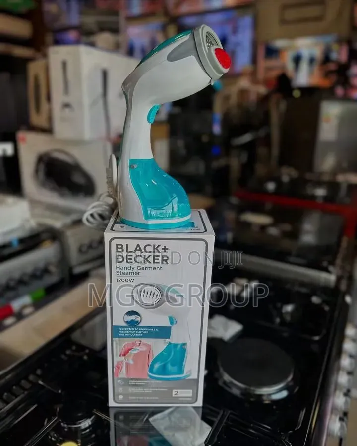 BLACK+DECKER Handy Garment Steamer