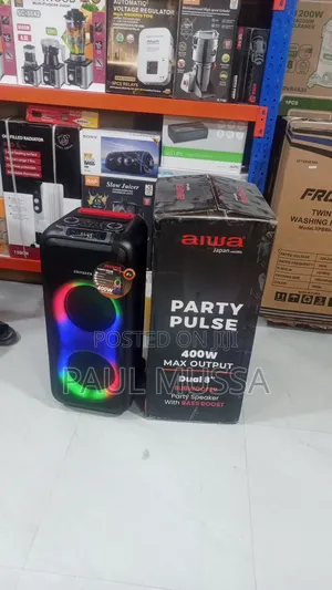 Aiwa Japan Feel the Bass