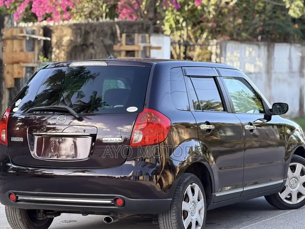 Mazda Verisa 2007 Burgundy