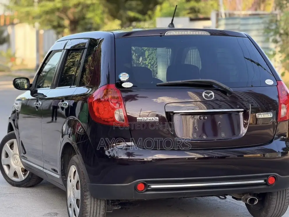 Mazda Verisa 2007 Burgundy