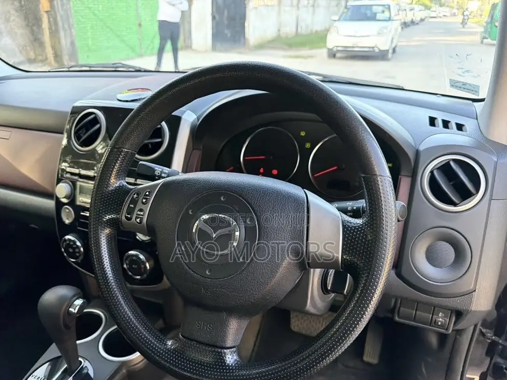 Mazda Verisa 2007 Burgundy