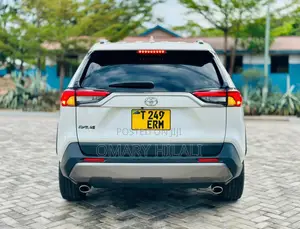 Toyota RAV4 2020 Pearl