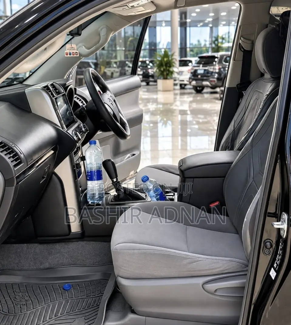 Toyota Land Cruiser Prado 2.7 i 2013 Black
