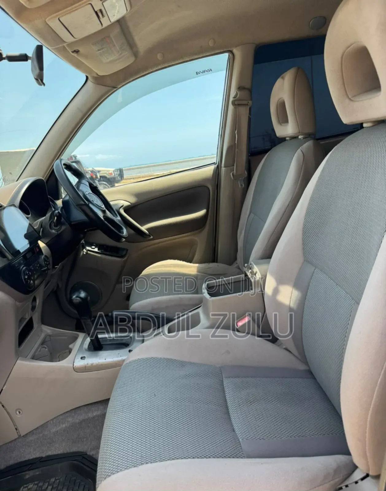 Toyota RAV4 2004 White