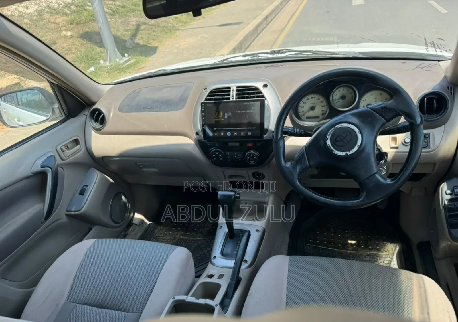 Toyota RAV4 2004 White