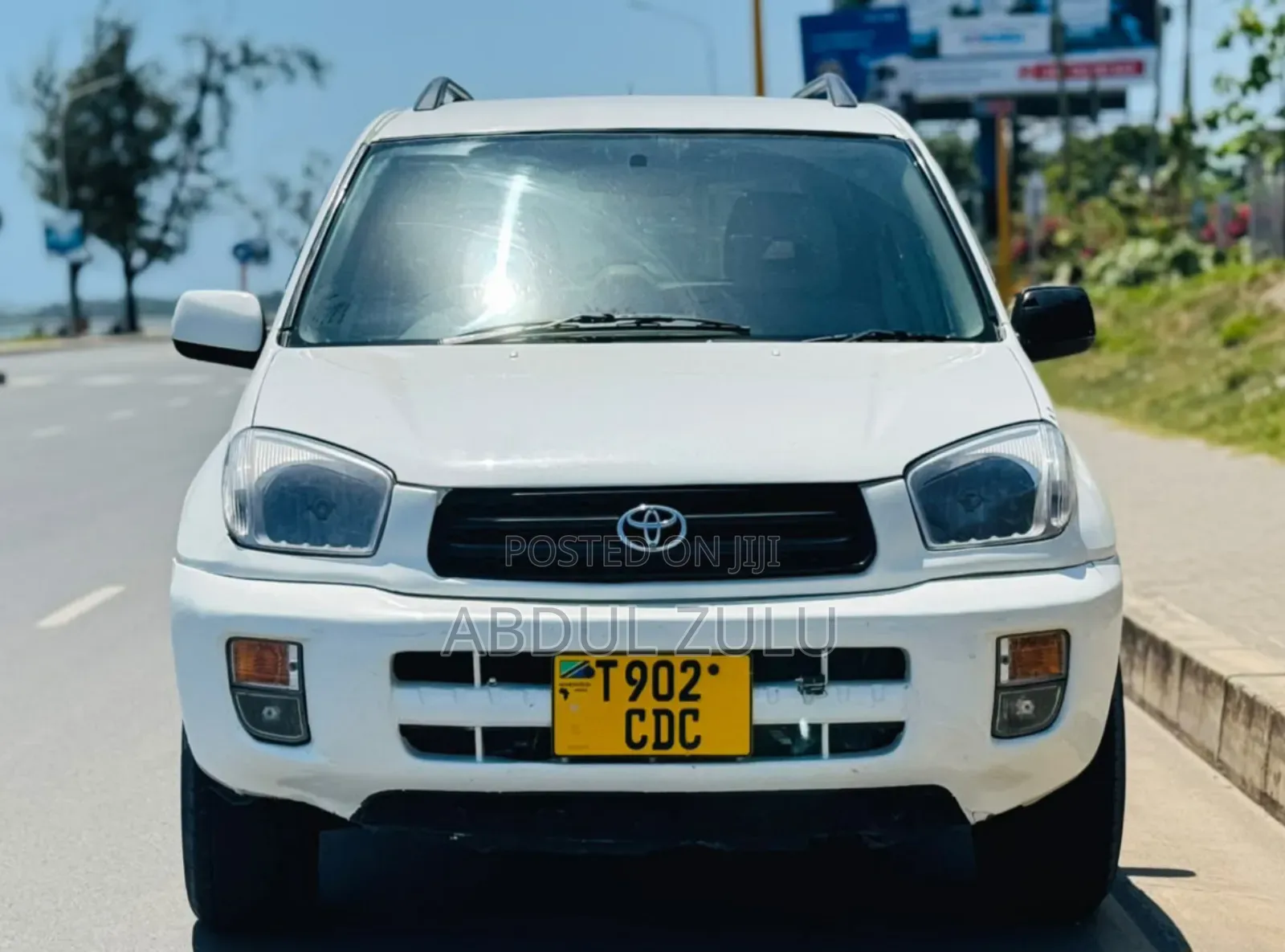 Toyota RAV4 2004 White
