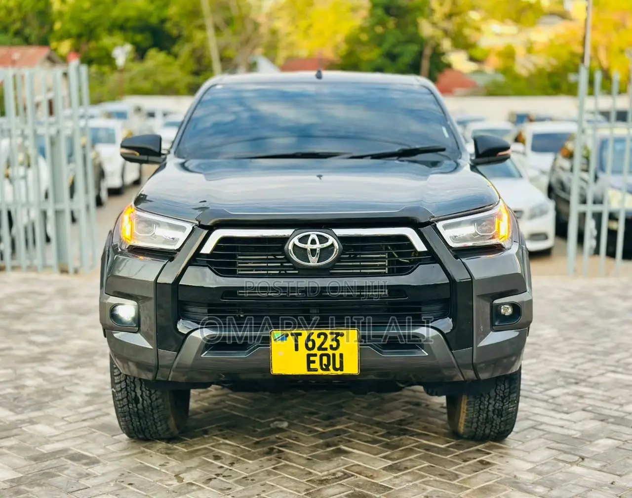 Toyota Hilux 2025 Gray