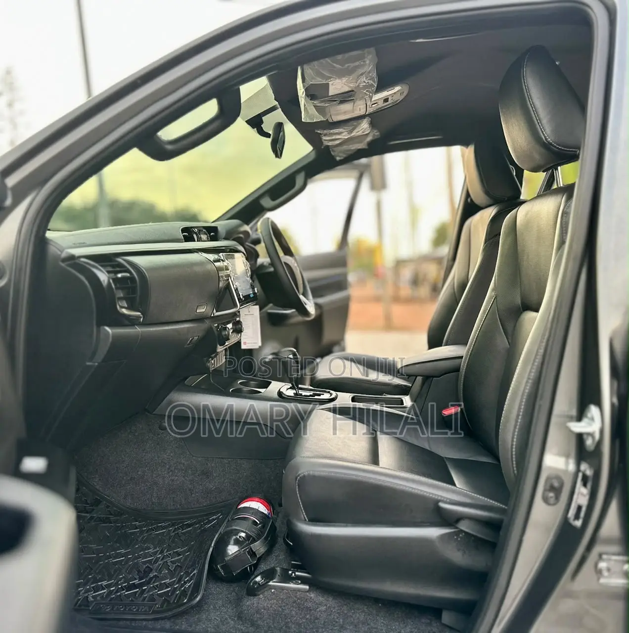 Toyota Hilux 2025 Gray