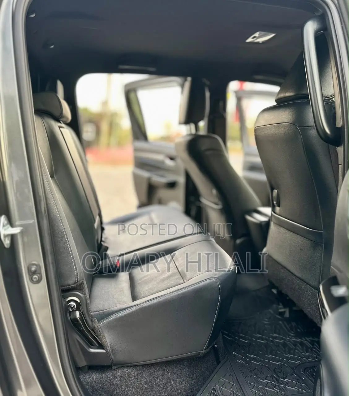 Toyota Hilux 2025 Gray