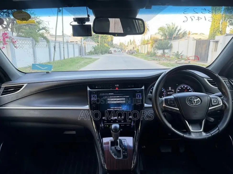 Toyota Harrier 2016 Black