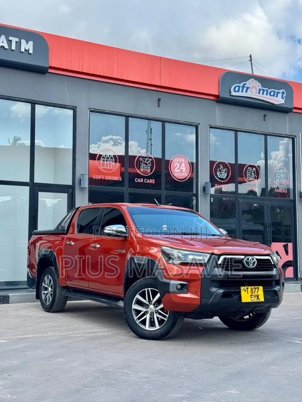 Toyota Hilux SR 4x4 2015 Red