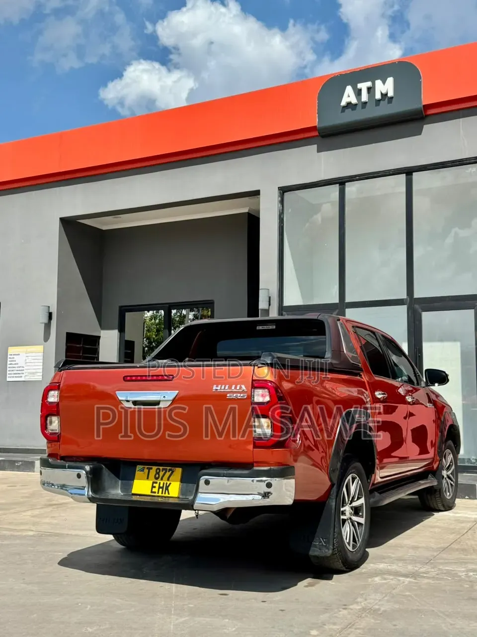 Toyota Hilux SR 4x4 2015 Red