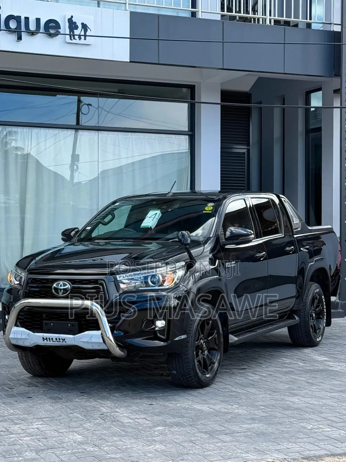 Toyota Hilux Revo Double Cab Deisel 2.4 AWD 2019 Black