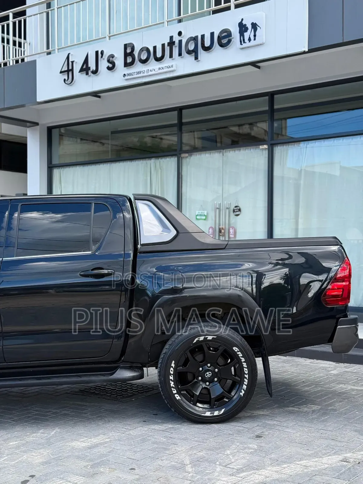 Toyota Hilux Revo Double Cab Deisel 2.4 AWD 2019 Black