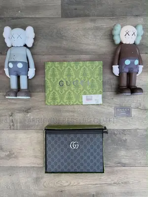 Gucci & Louis Vuitton Wallets Elegant Men | Buy Now