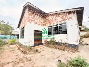 4bdrm House in Pasiansi for sale