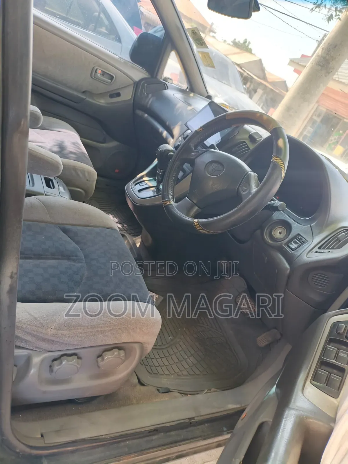 Toyota Harrier 2002 Gray