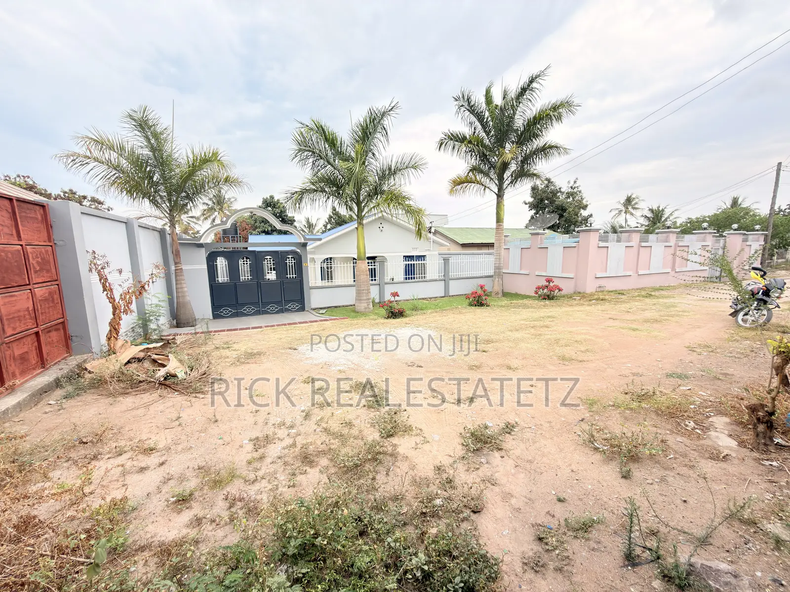 4bdrm House in Pasiansi for sale
