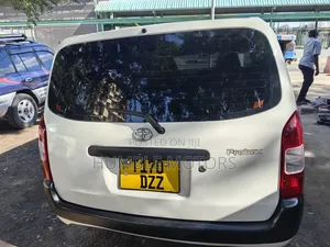 Toyota Probox 2006 White