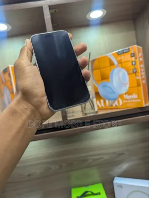 Apple iPhone 15 128 GB White